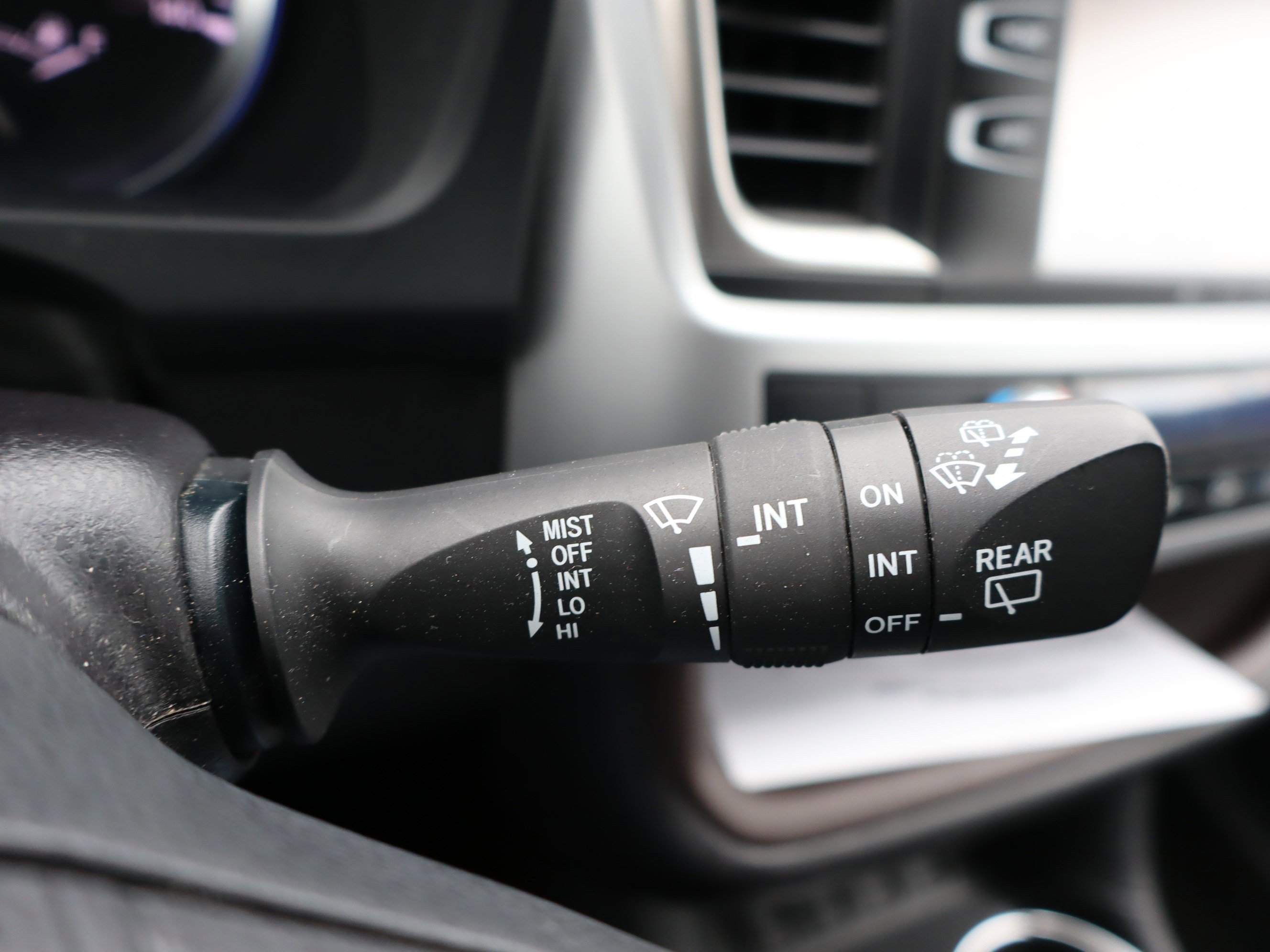 Used 2019 Toyota Highlander XLE image 23