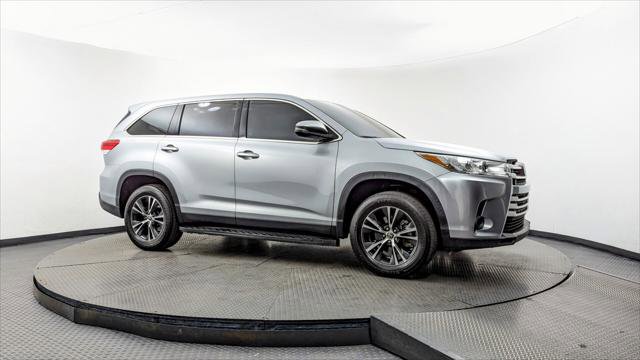 Used 2019 Toyota Highlander LE image 11