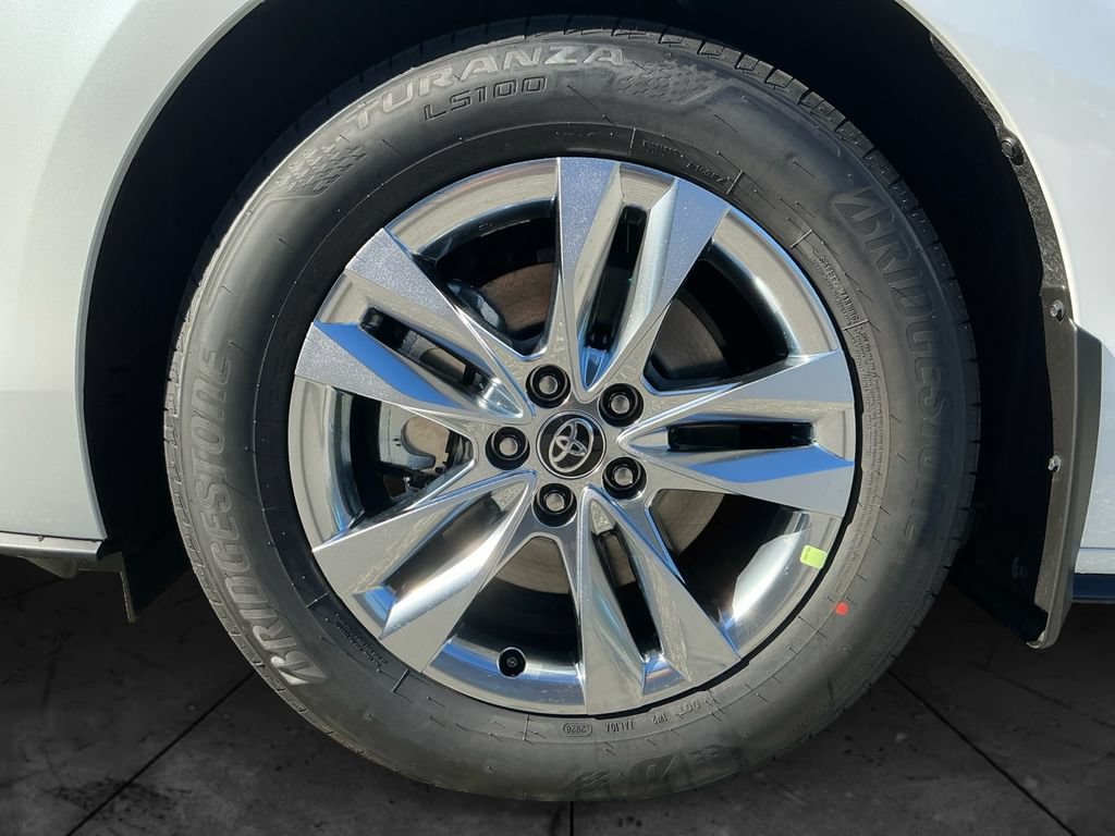 New 2026 Toyota Sienna Limited AWD/4WD image 15