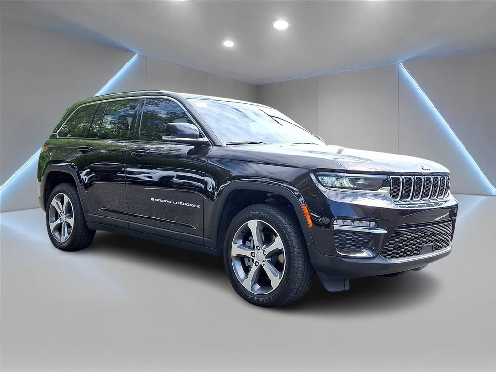 Used 2022 Jeep Grand Cherokee Limited 4xe AWD/4WD image 3