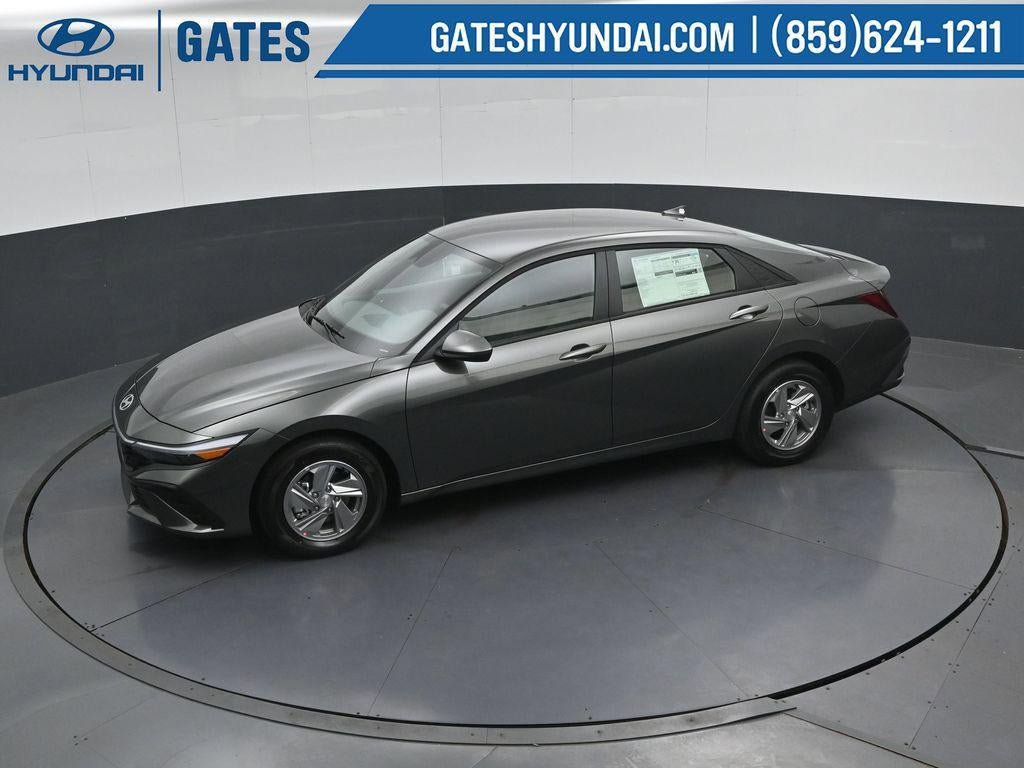 New 2026 Hyundai Elantra SE FWD image 49