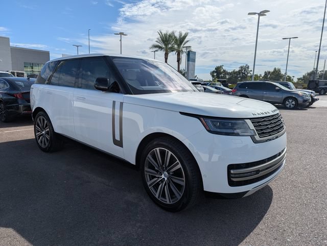 Used 2023 Land Rover Range Rover SE AWD/4WD image 4