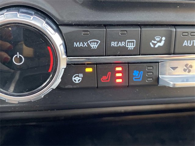 Used 2024 Ford F250 Lariat w/ Lariat Ultimate Package image 32