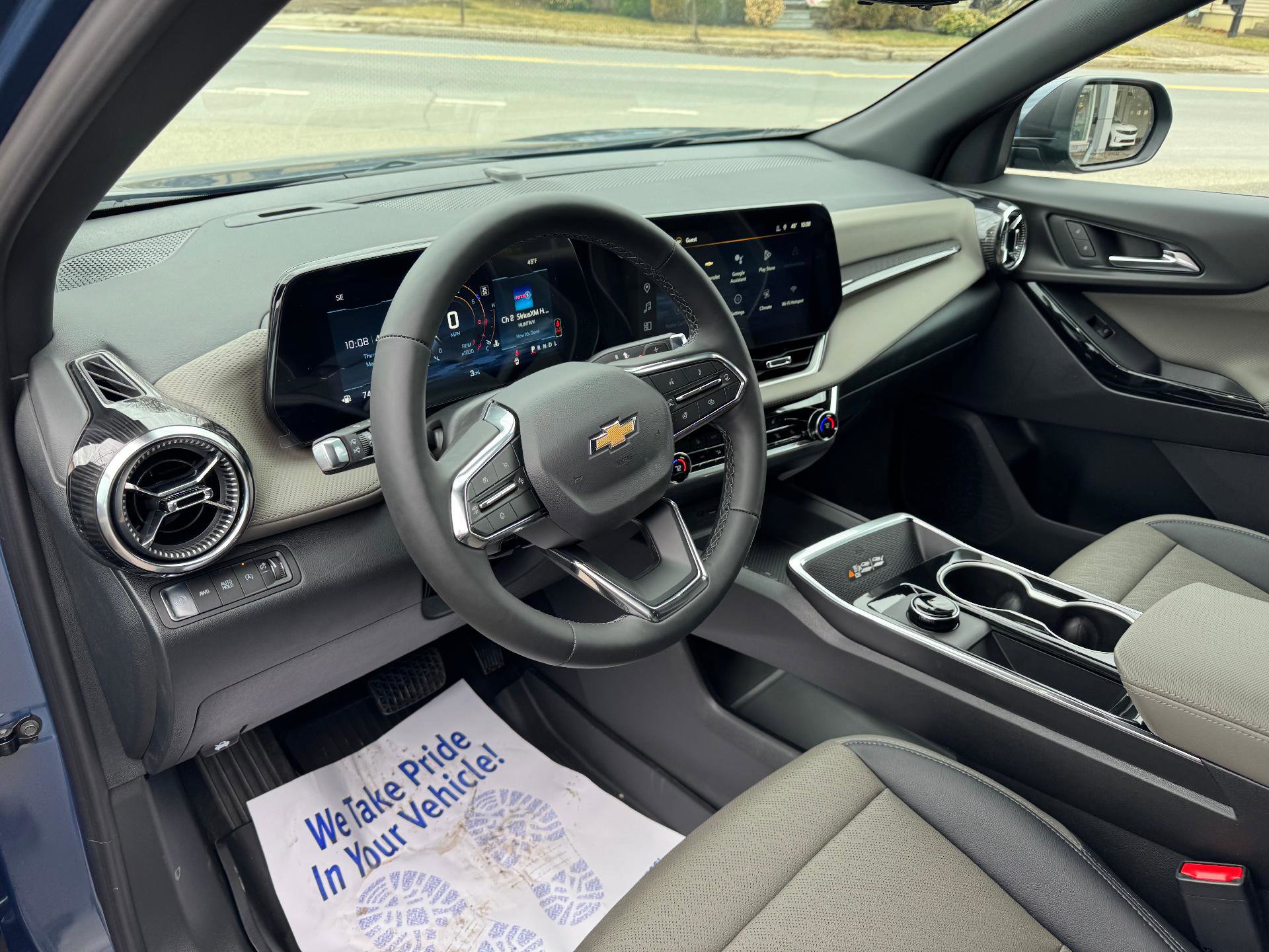 New 2026 Chevrolet Equinox LT w/ Convenience Package II image 19