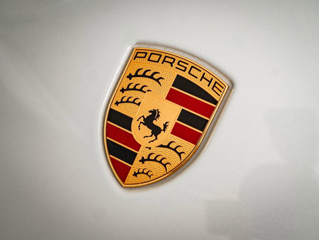 Certified 2025 Porsche Macan image 23