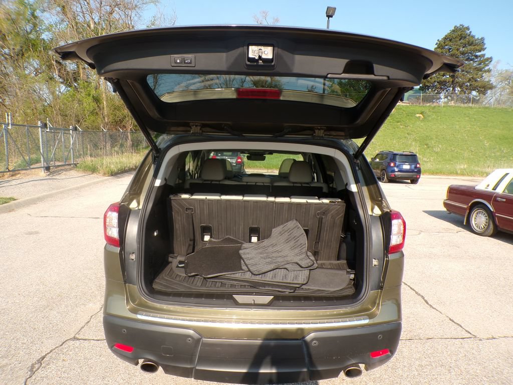 Used 2025 Subaru Ascent Limited AWD/4WD image 10