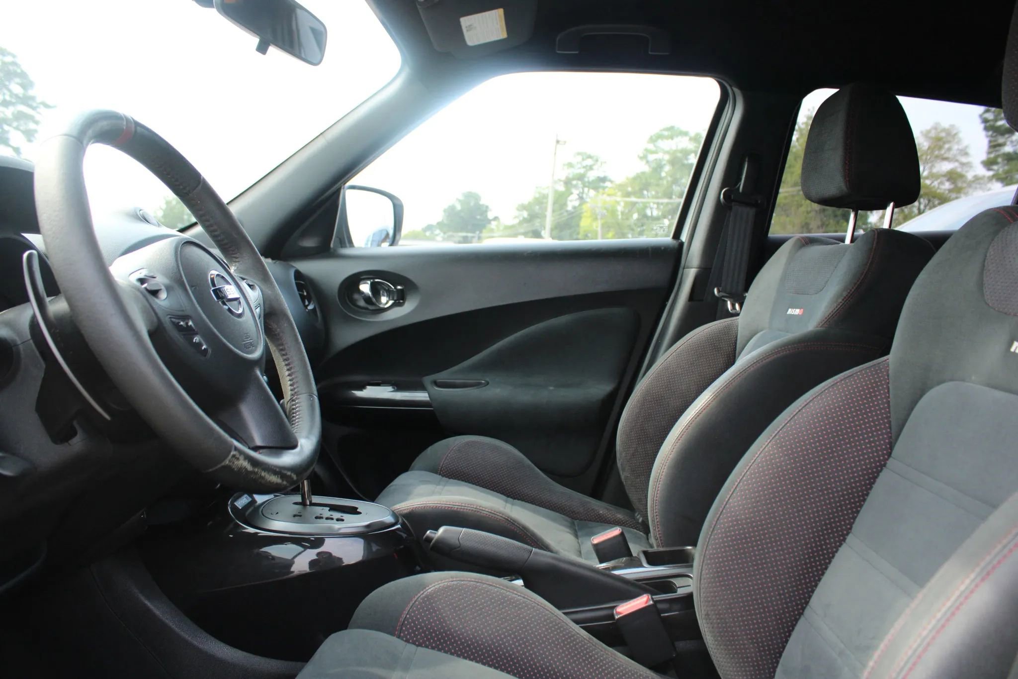 Used 2015 Nissan Juke NISMO image 18