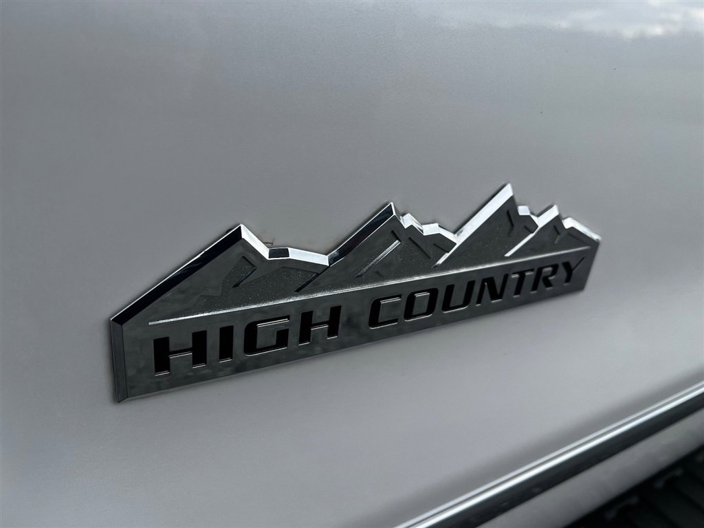 Used 2018 Chevrolet Silverado 2500 High Country w/ Duramax Plus Package image 18