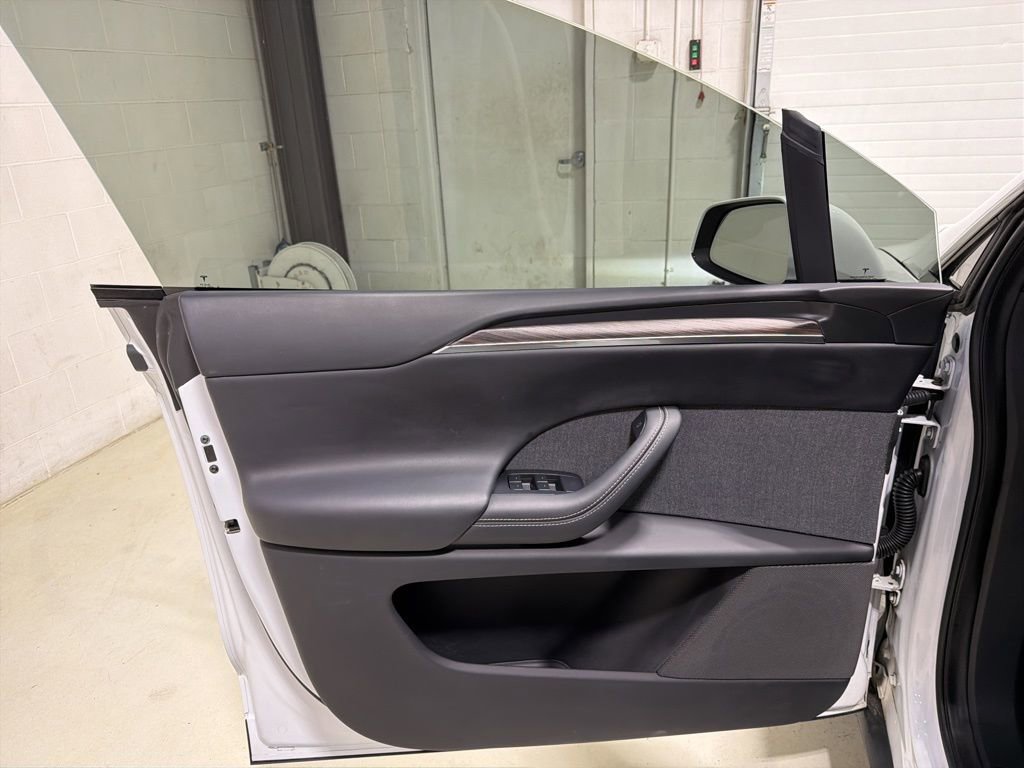 Used 2022 Tesla Model X AWD/4WD image 12