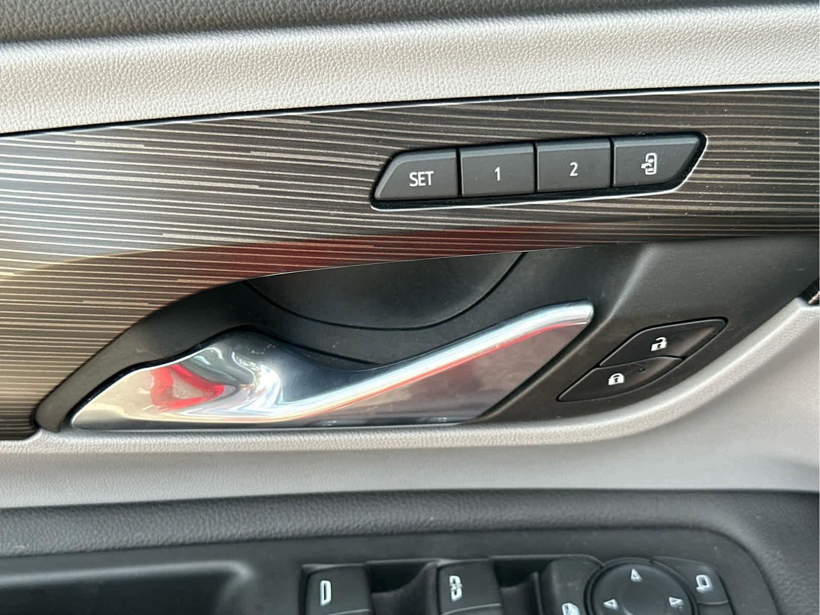 Used 2022 GMC Terrain SLT w/ Infotainment Package II image 22