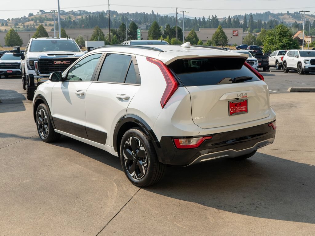 New 2026 Kia Niro Wind w/ Wind Preserve Package FWD image 5