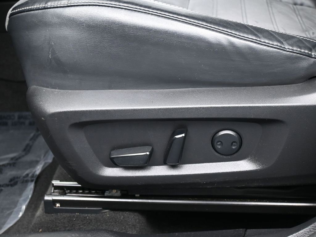 Used 2022 Mitsubishi Outlander SE image 11