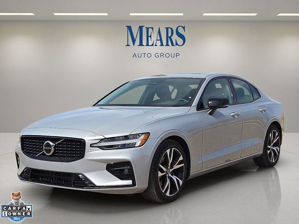 Used 2024 Volvo S60 B5 Core image 1