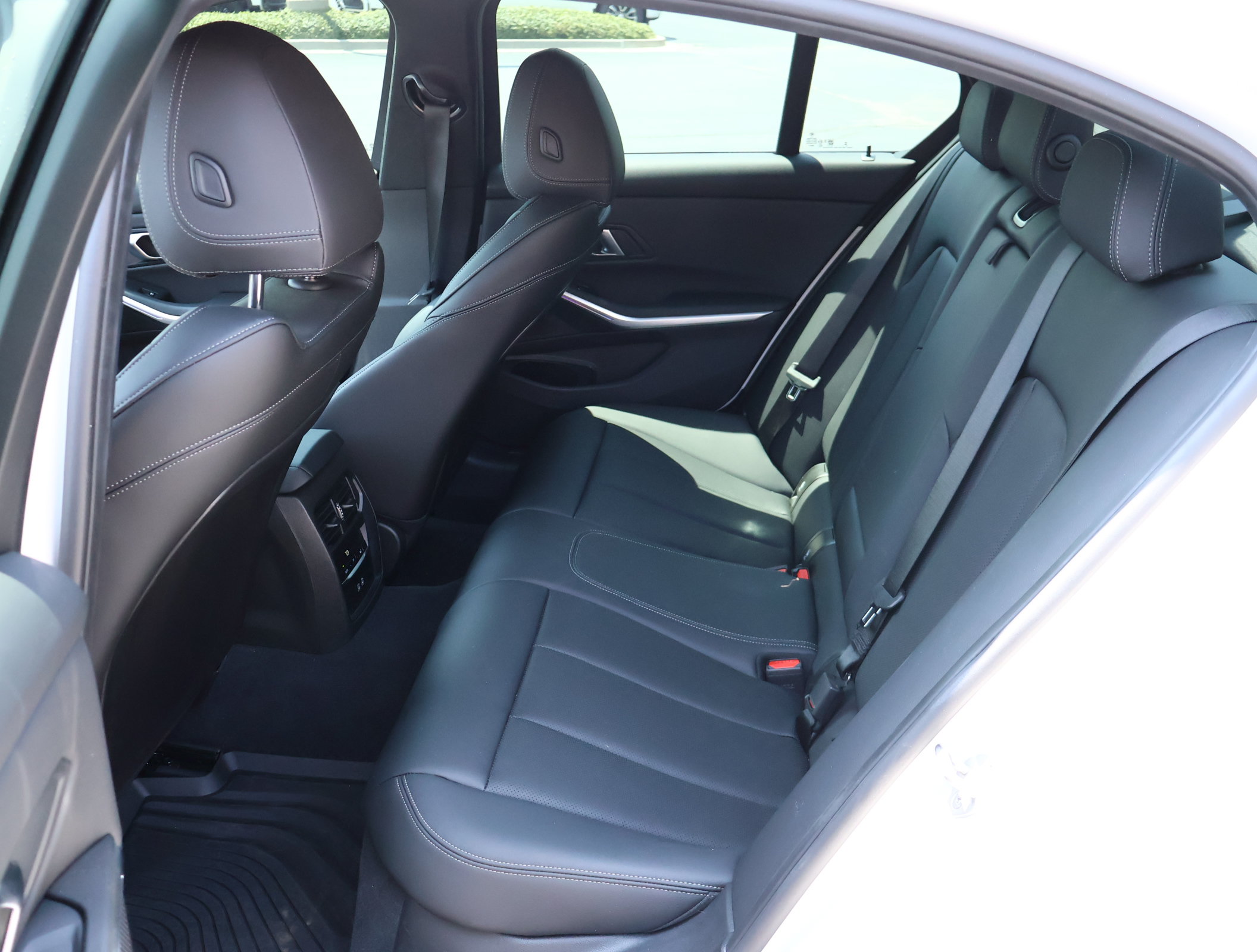 Used 2025 BMW M340i xDrive w/ Shadowloine Package AWD/4WD image 24