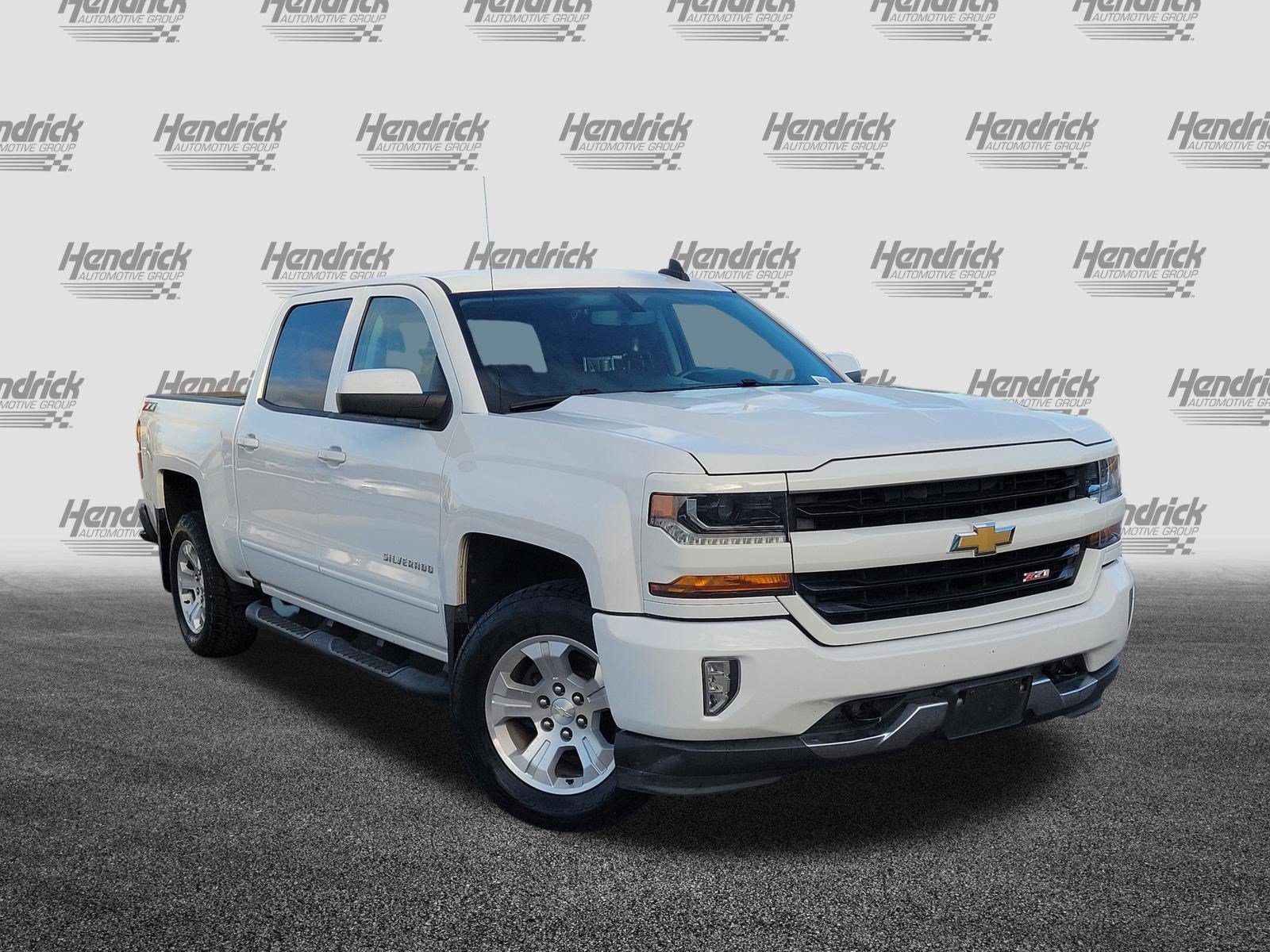 Used 2018 Chevrolet Silverado 1500 LT w/ All Star Edition AWD/4WD image 2