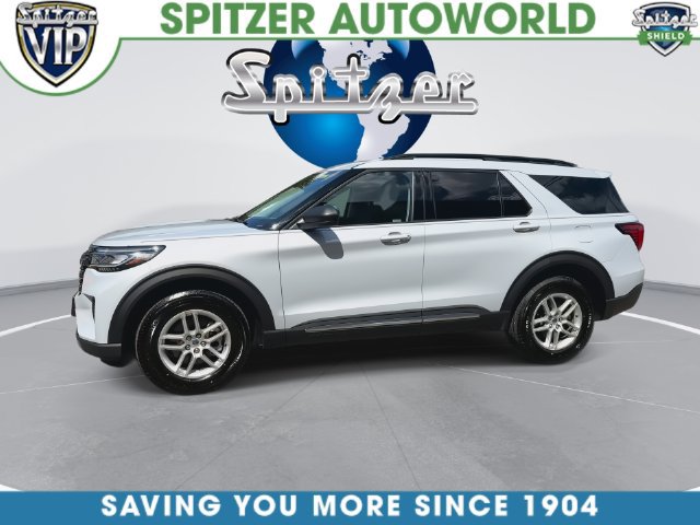 Used 2025 Ford Explorer Active AWD/4WD image 9