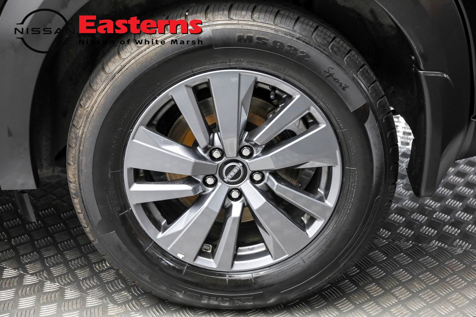 Used 2024 Nissan Pathfinder S image 8