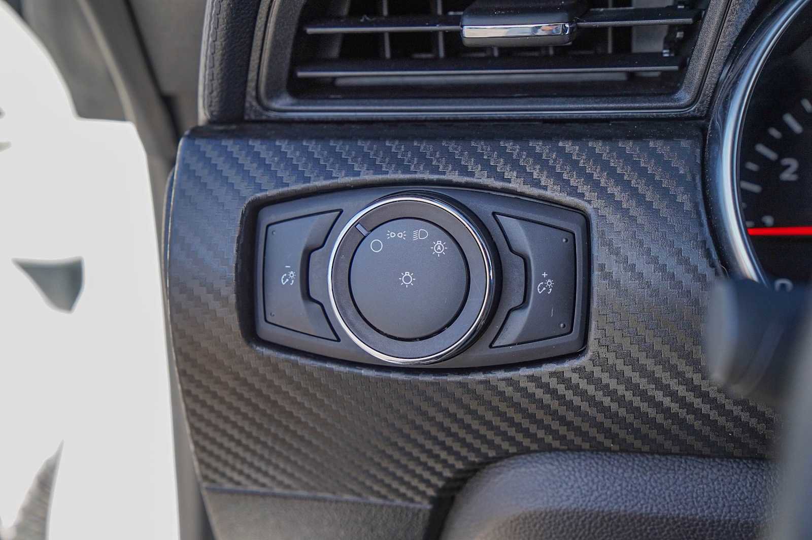 Used 2020 Ford Mustang Coupe image 22