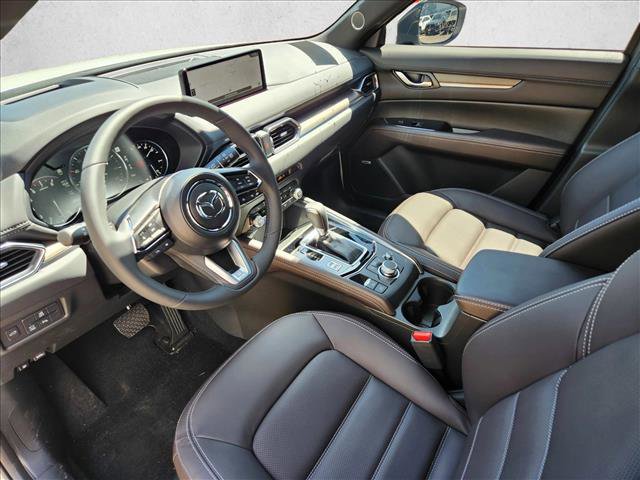 New 2025 MAZDA CX-5 Signature image 9