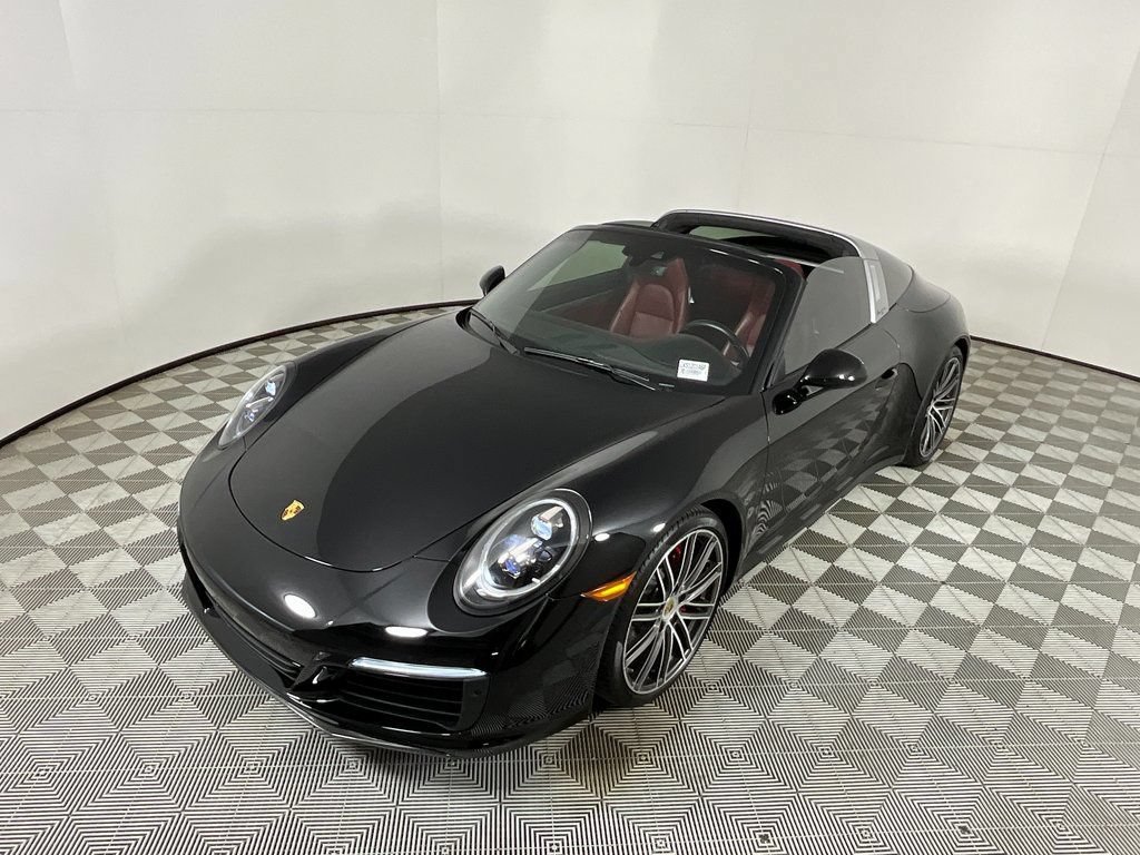 Used 2019 Porsche 911 Targa 4 AWD/4WD image 10