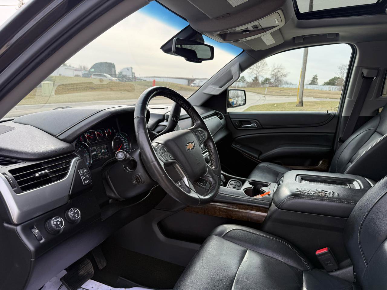 Used 2016 Chevrolet Suburban LT AWD/4WD image 17
