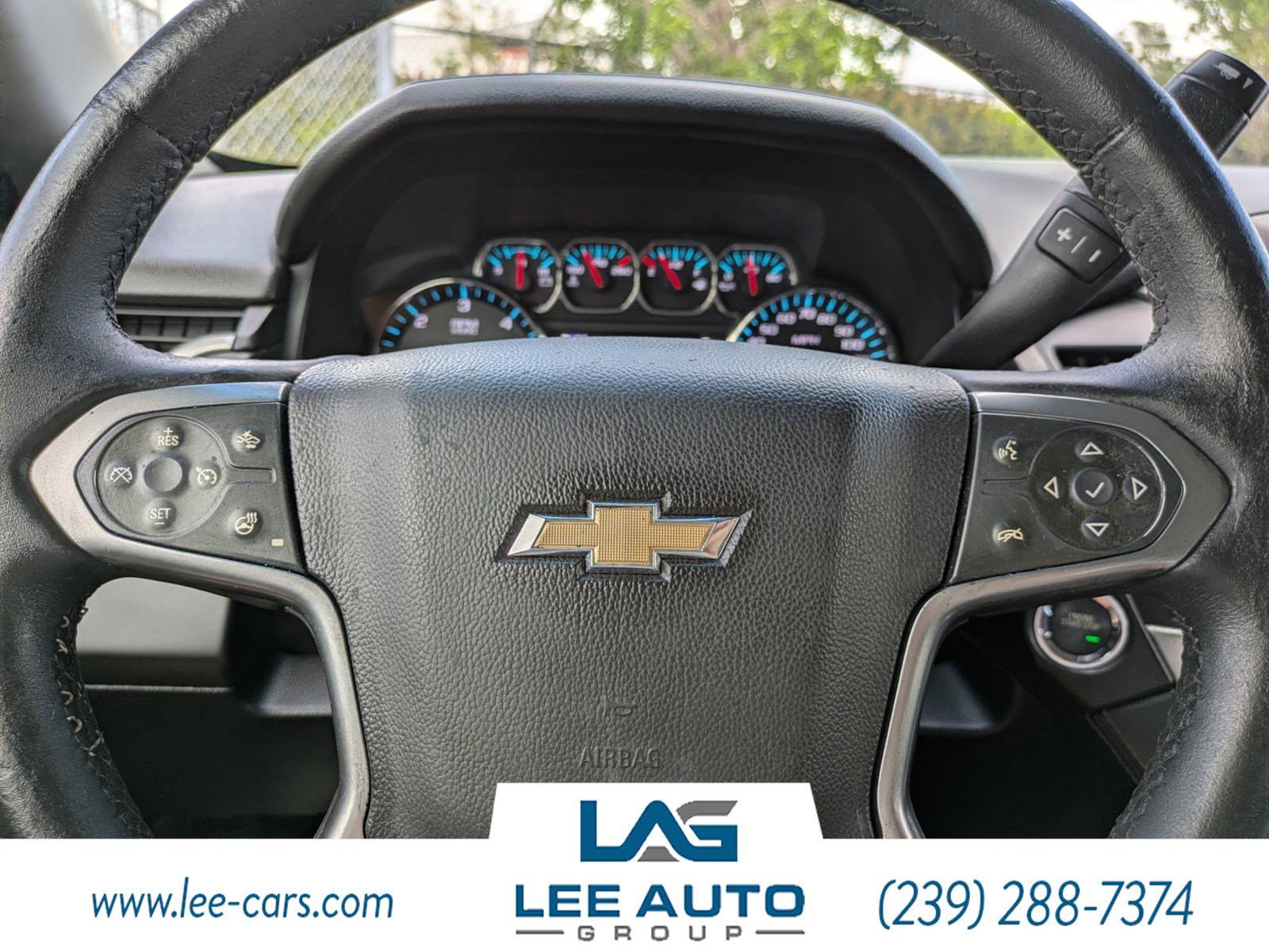 Used 2015 Chevrolet Suburban LTZ RWD image 24