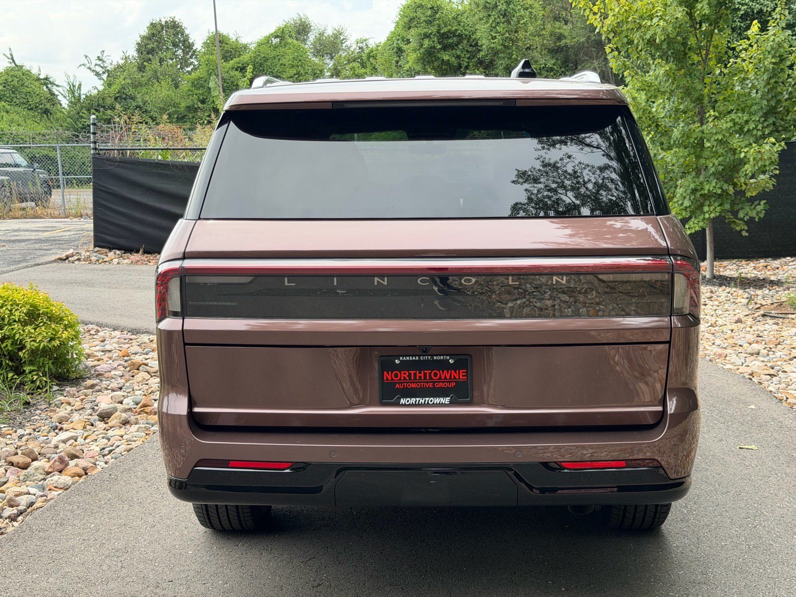 New 2027 Lincoln Navigator L Black Label AWD/4WD image 4