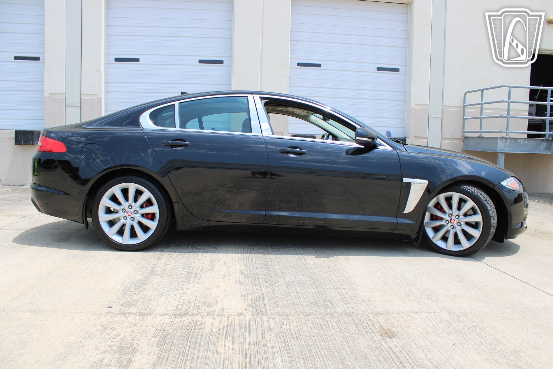 Used 2014 Jaguar XF 3.0 RWD image 33