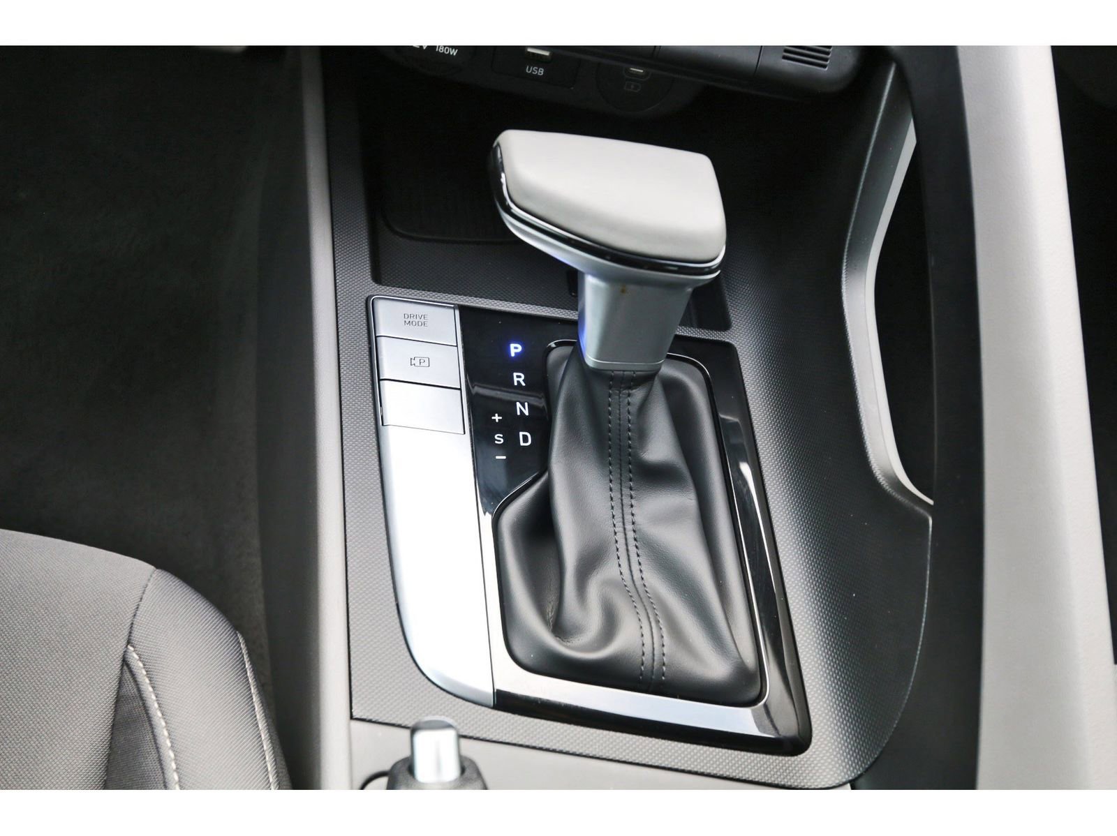 Certified 2025 Hyundai Elantra Sport FWD image 27