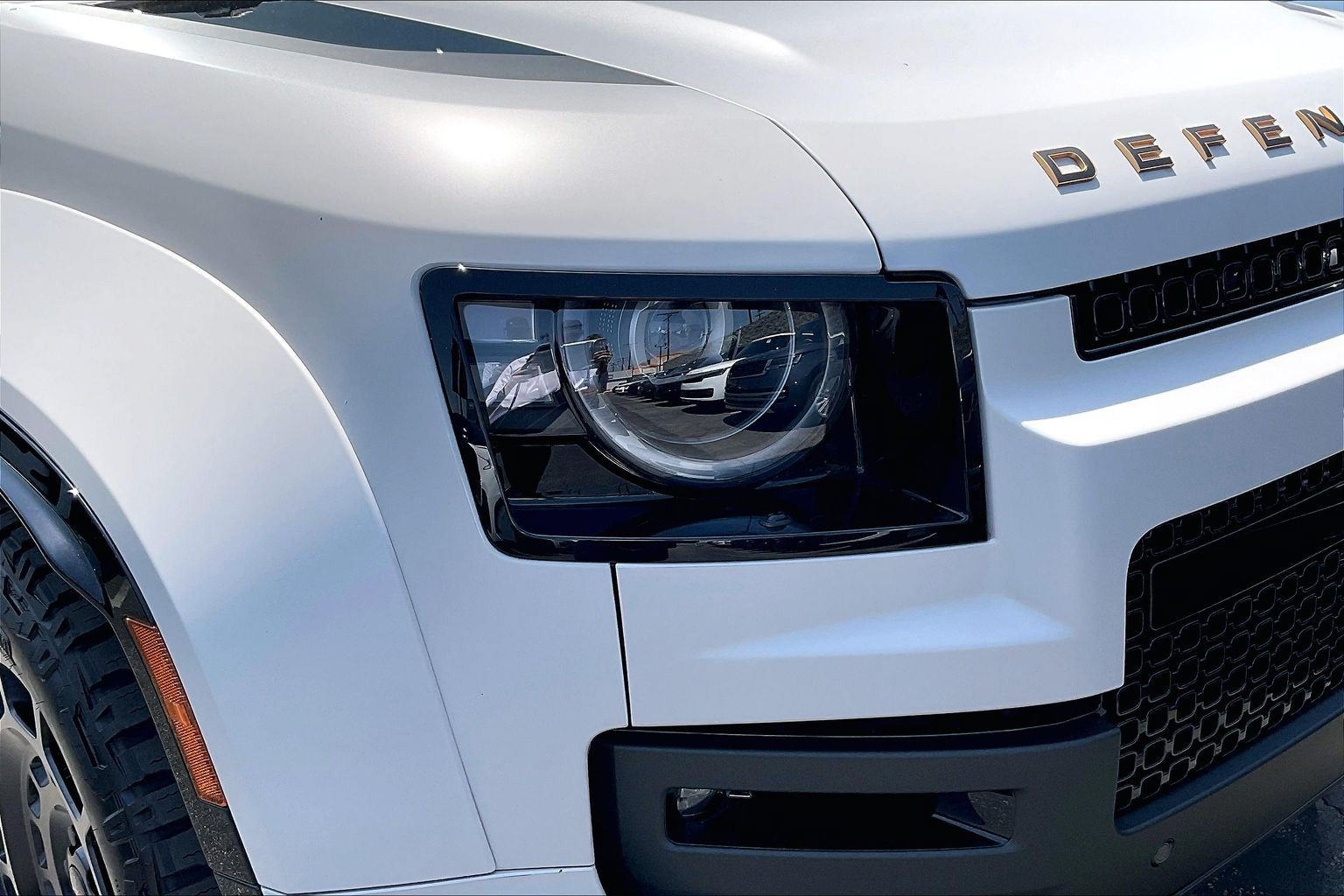 New 2026 Land Rover Defender 110 OCTA AWD/4WD image 20