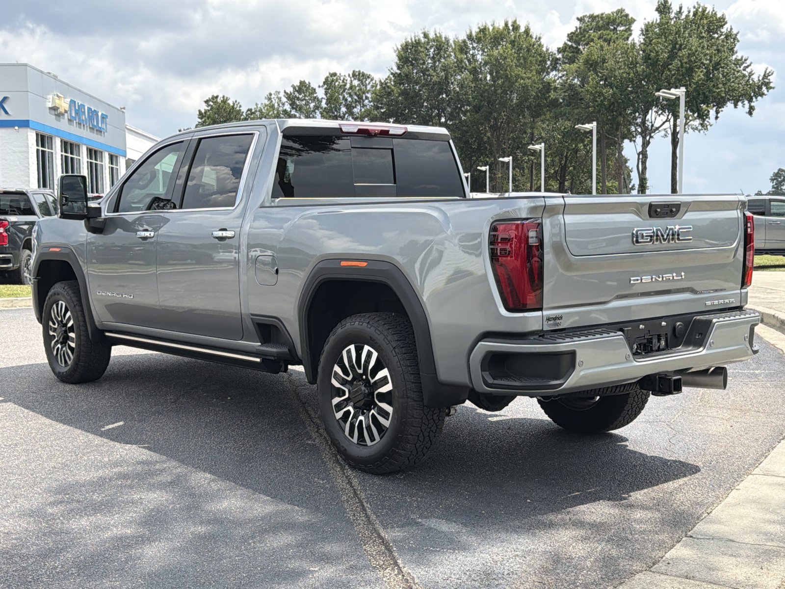 Used 2026 GMC Sierra 2500 Denali Ultimate AWD/4WD image 10