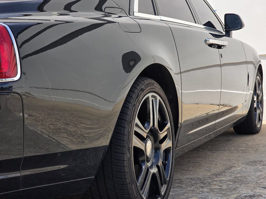 Used 2016 Rolls-Royce Ghost RWD image 36