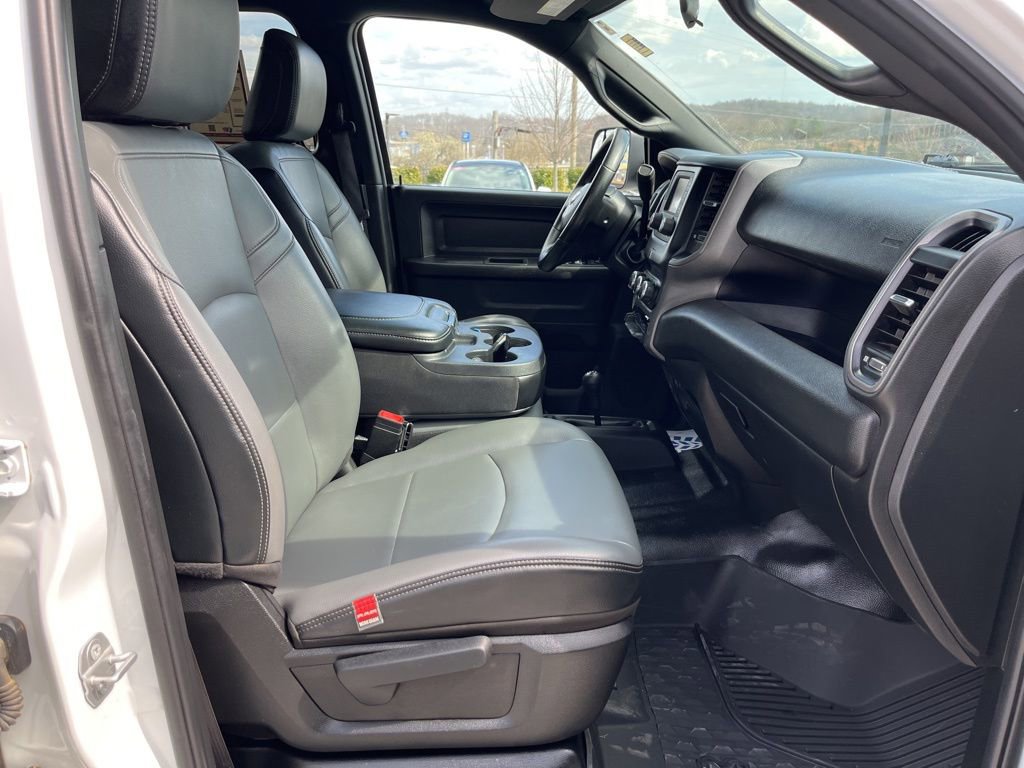 Used 2022 RAM 3500 Tradesman image 25