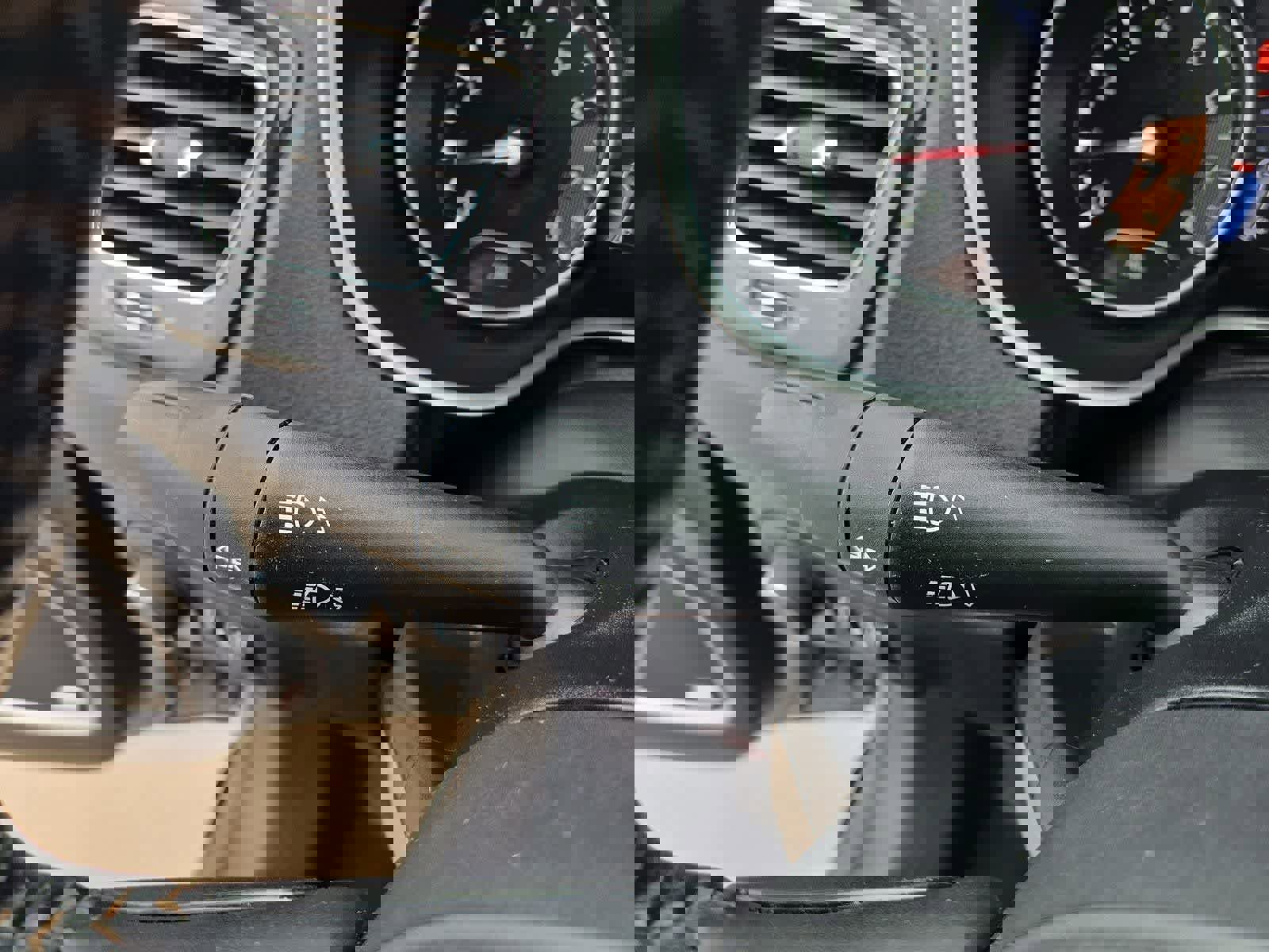 Used 2021 Jeep Compass Limited w/ Sun and Sound Group image 27