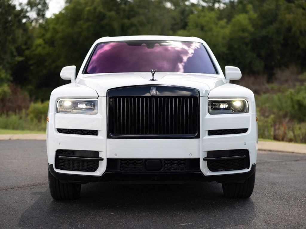 Certified 2022 Rolls-Royce Cullinan Black Badge w/ Dark Exterior Package AWD/4WD image 12