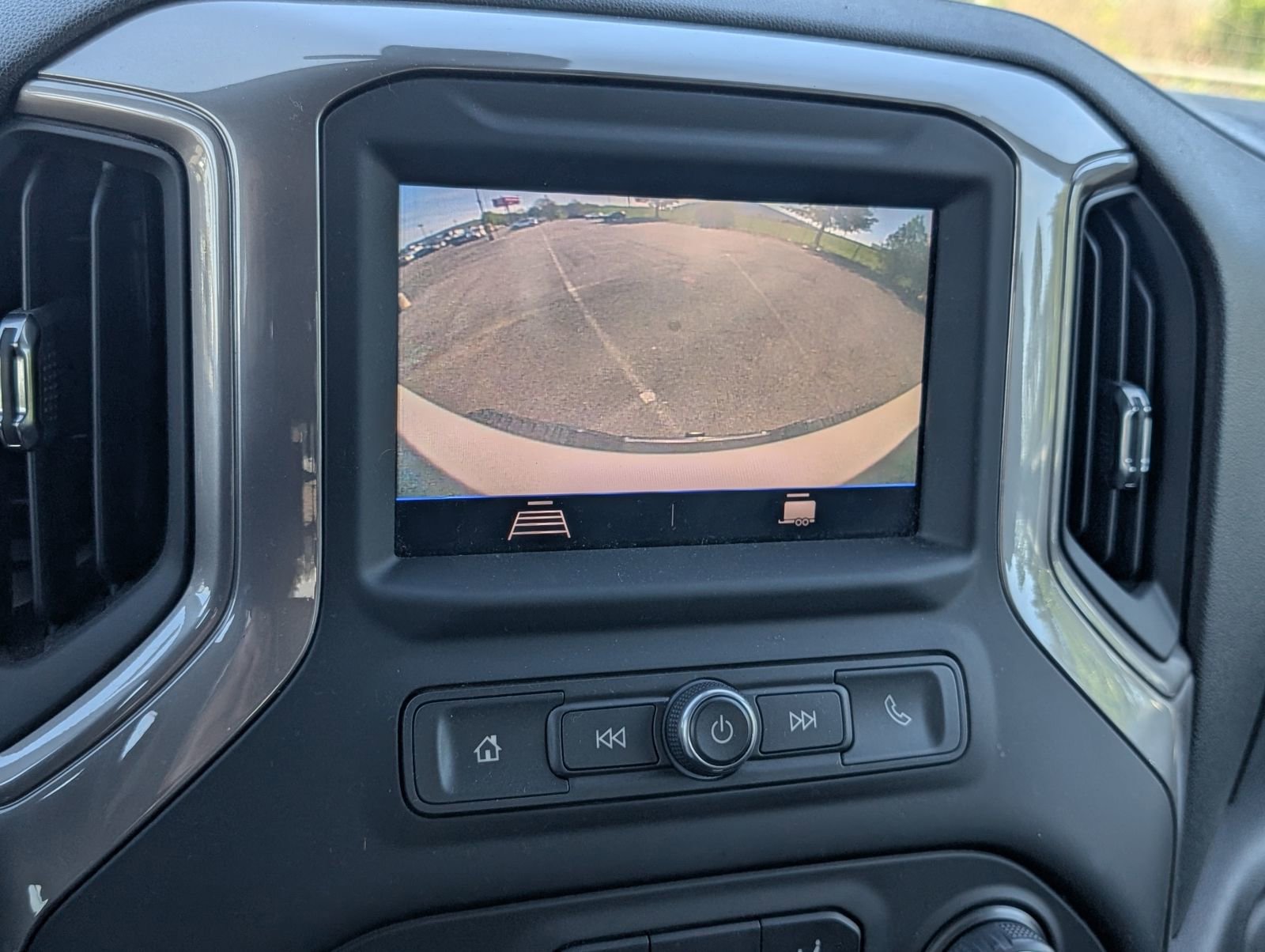 Used 2023 Chevrolet Silverado 2500 Custom w/ Custom Value Package image 12