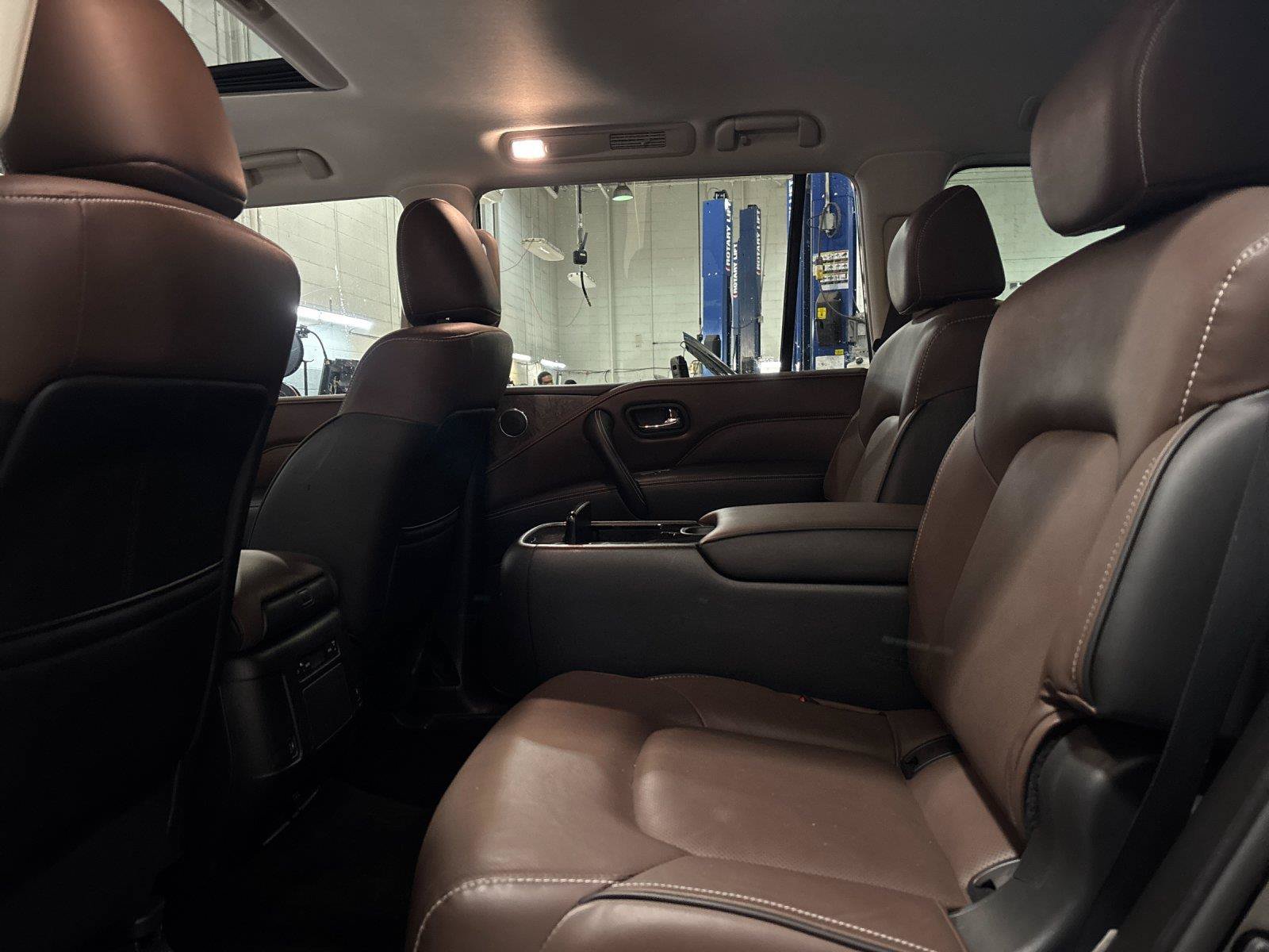 Used 2023 INFINITI QX80 Premium Select w/ Cargo Package AWD/4WD image 30