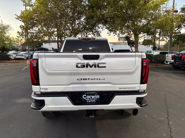 Used 2024 GMC Sierra 2500 Denali Ultimate AWD/4WD image 8