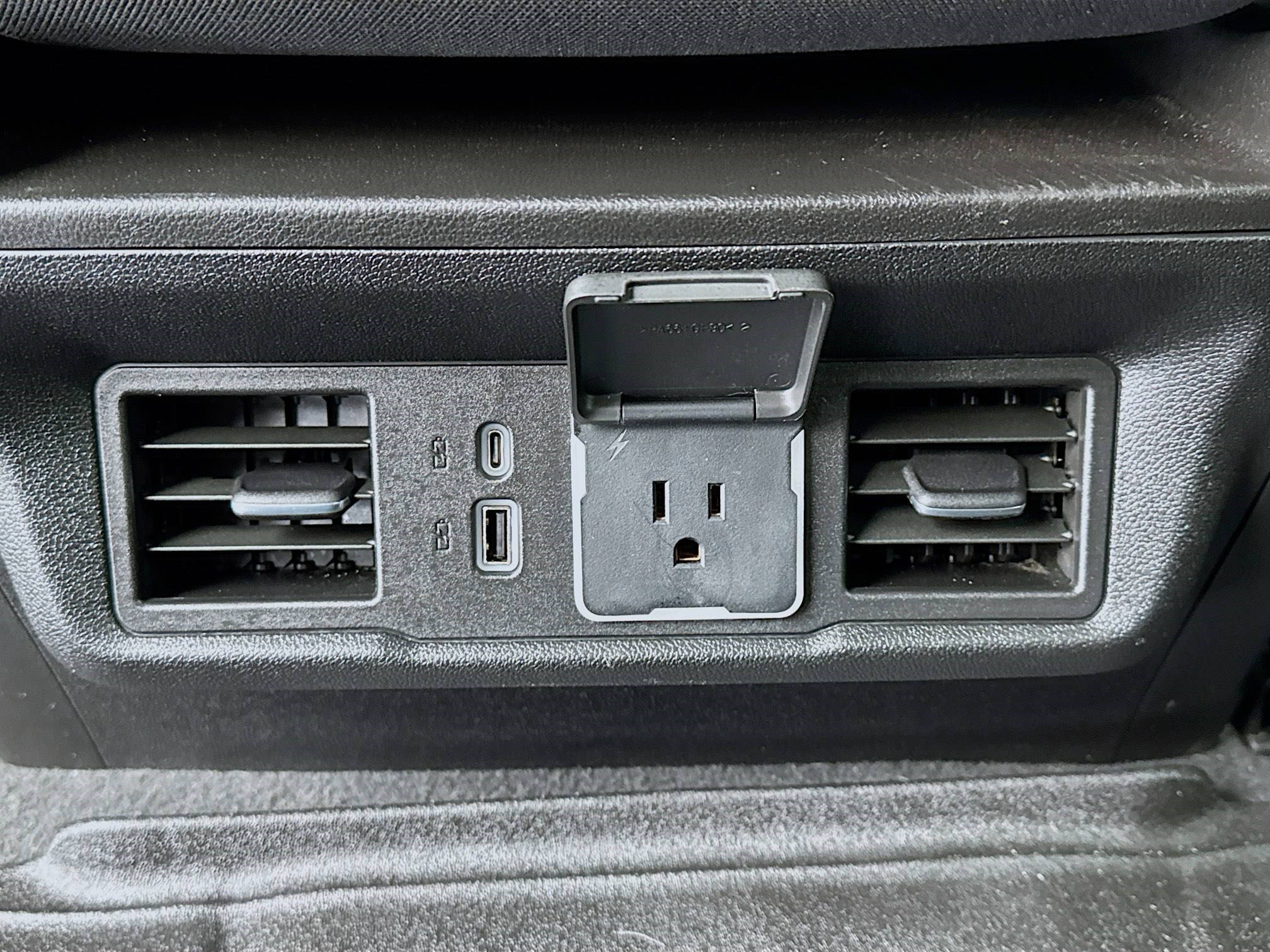 Used 2022 Chevrolet Silverado 1500 RST w/ Z71 Off-Road Package image 16