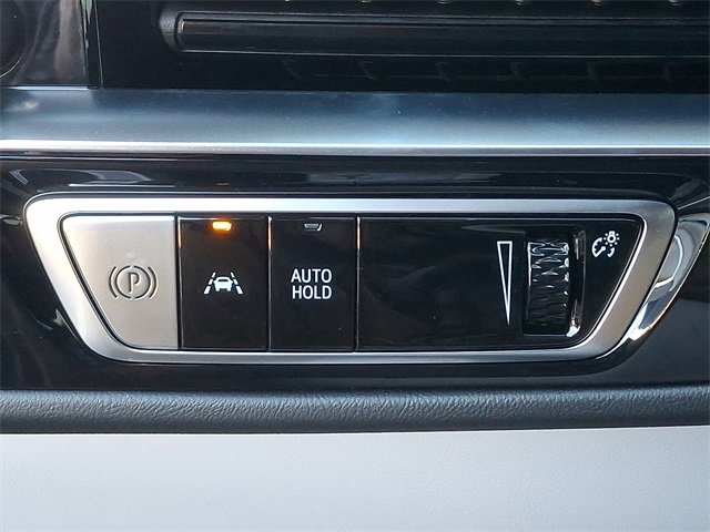 New 2026 Cadillac Lyriq Luxury image 17