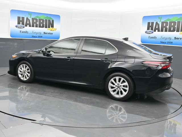 Used 2023 Toyota Camry LE FWD image 3