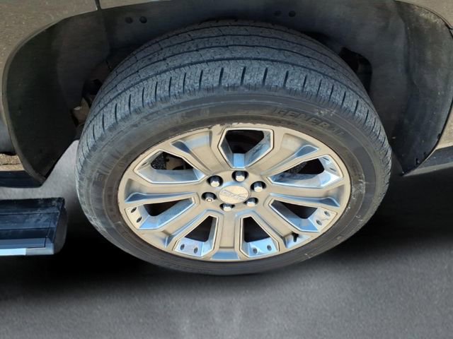 Used 2017 GMC Yukon Denali w/ Open Road Package image 7