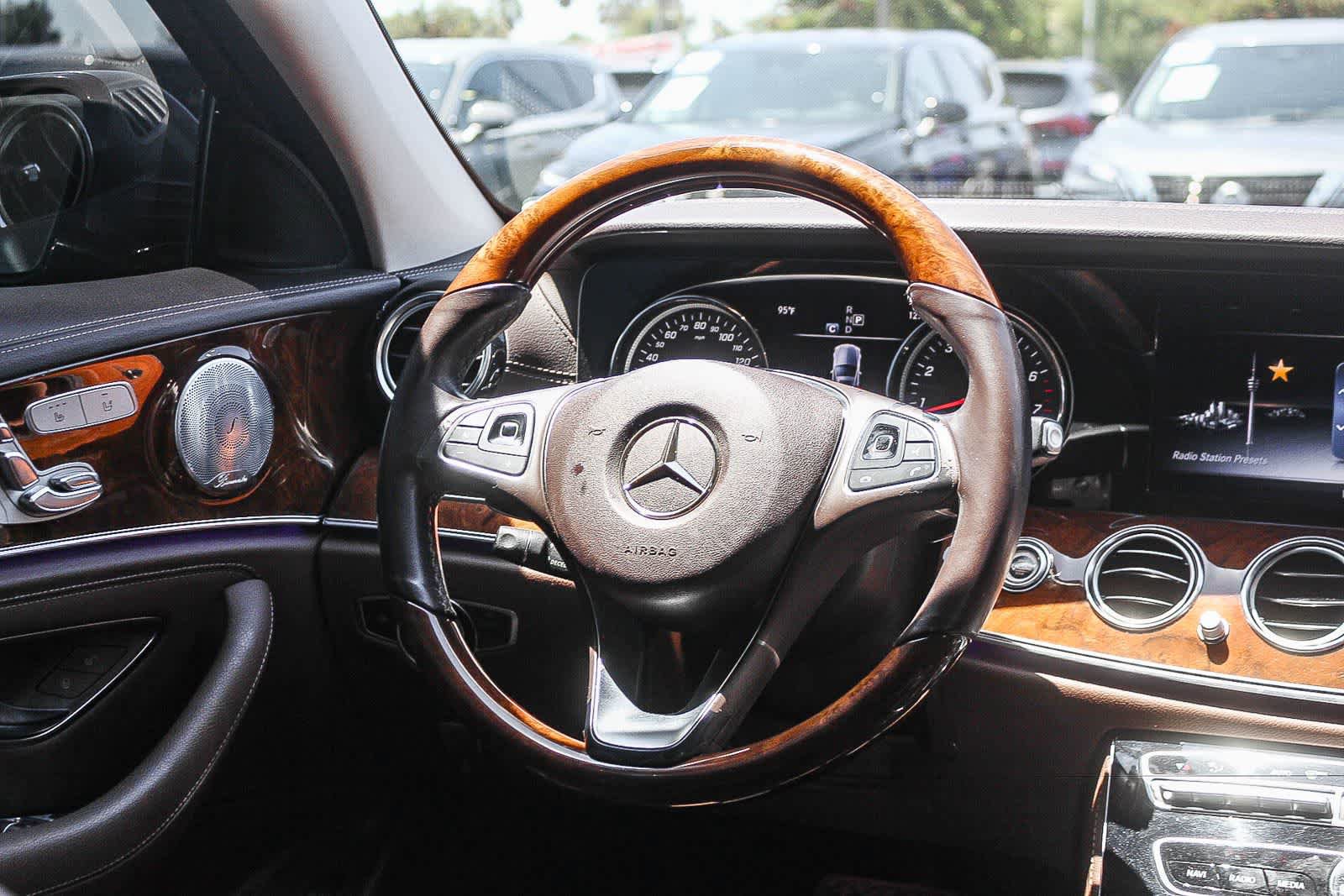 Used 2017 Mercedes-Benz E 300 image 19