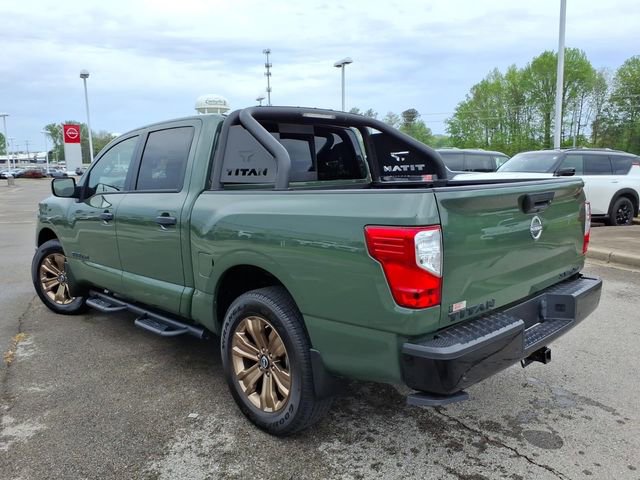 Certified 2024 Nissan Titan SV w/ SV Bronze Edition Package AWD/4WD image 17