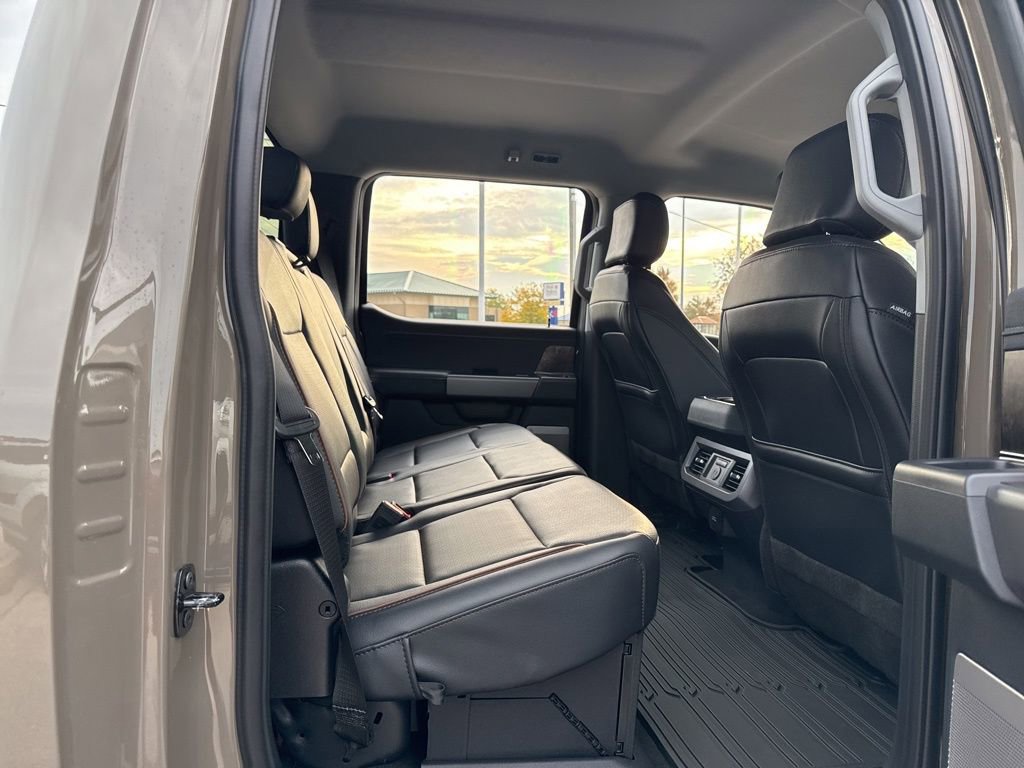 New 2026 Ford F250 Lariat w/ Chrome Package image 27