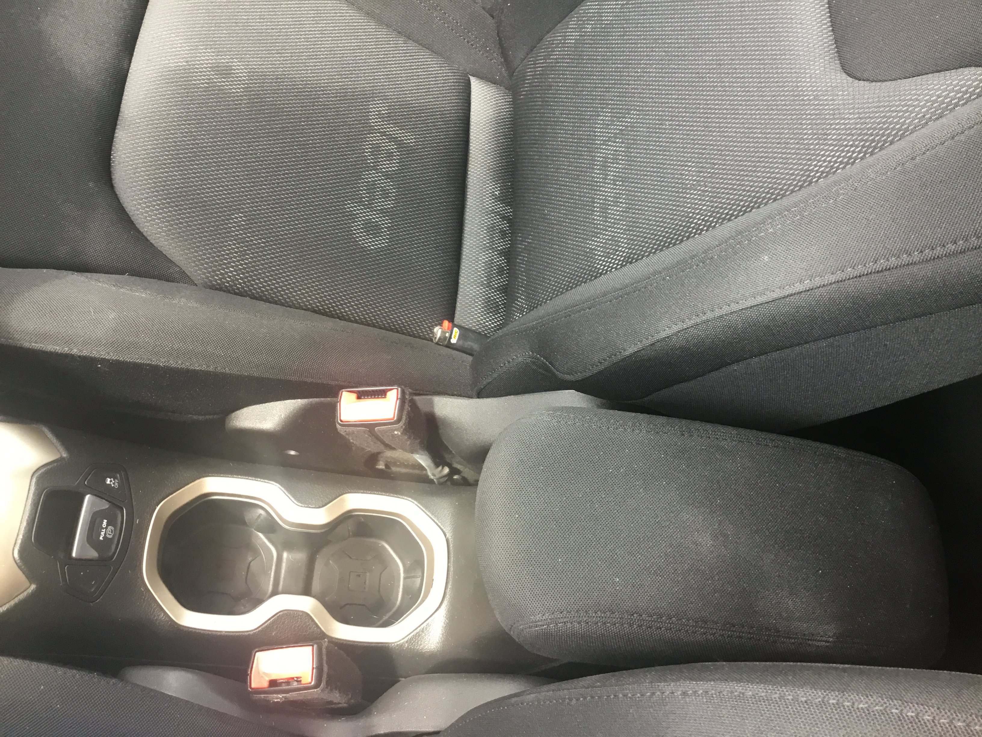 Used 2017 Jeep Renegade Latitude AWD/4WD image 19