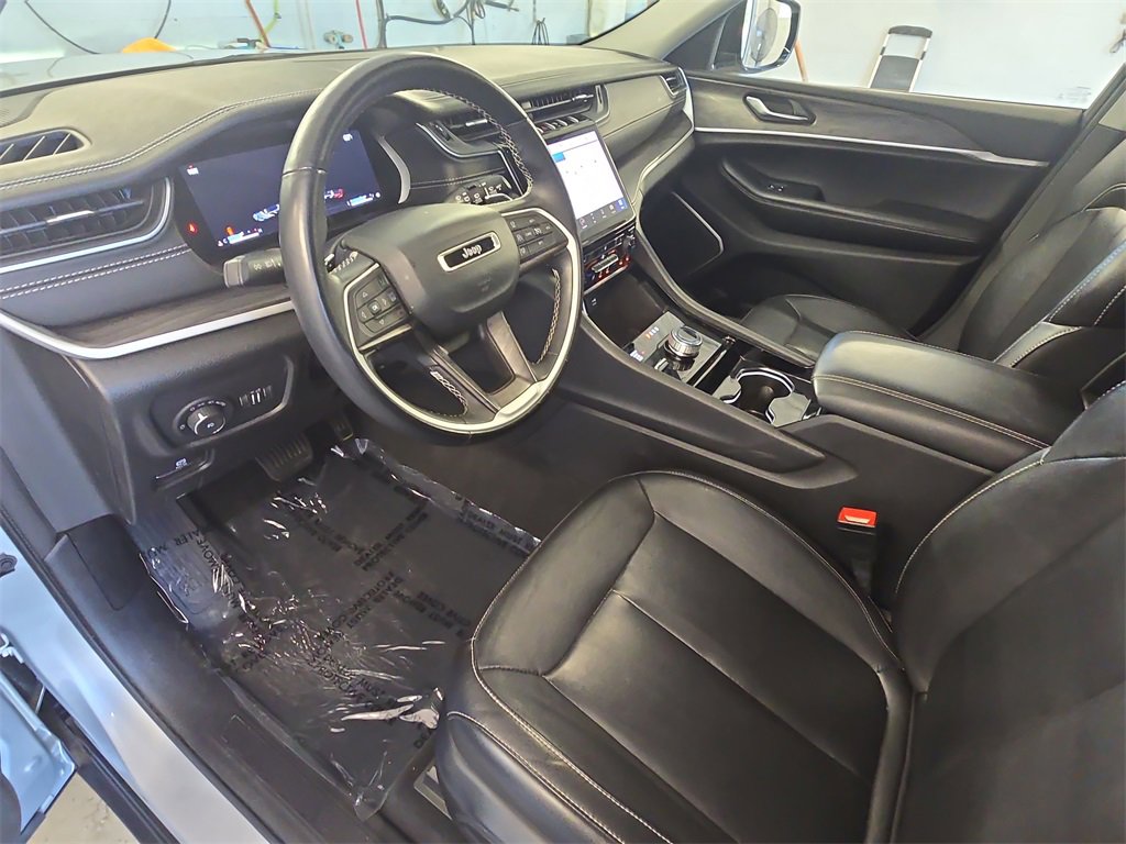 Used 2022 Jeep Grand Cherokee L Limited image 37