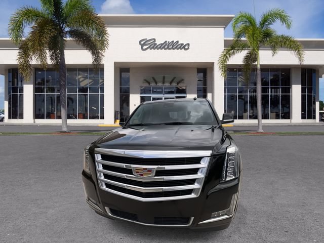 Certified 2020 Cadillac Escalade Premium Luxury RWD image 4