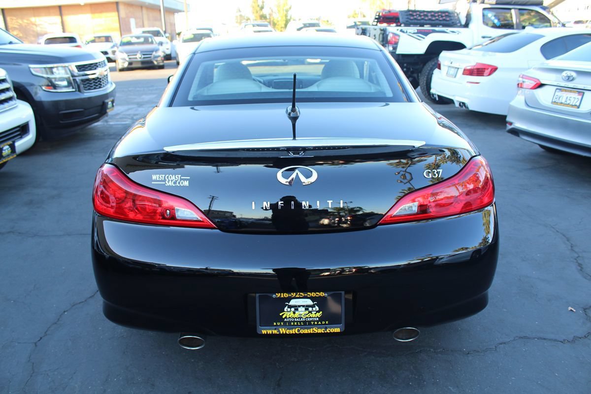 Used 2009 INFINITI G37 Convertible RWD image 6