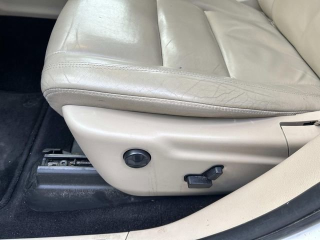 Used 2017 Jeep Grand Cherokee Limited image 24